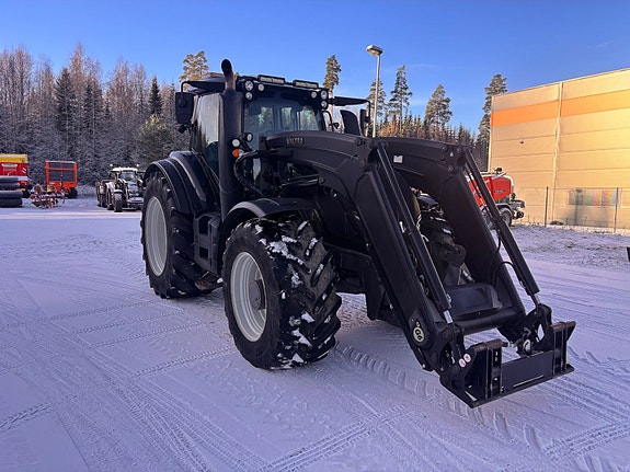 Valtra T234 2018, kr 1 175 000,-