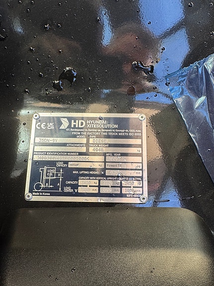 Hyundai 3,5T Diesel truck 10 of 11