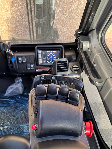 Hyundai 3,5T Diesel truck 11 of 11
