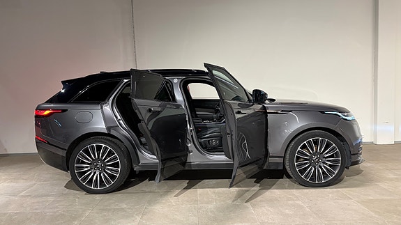 Land Rover Range Rover Velar 12 of 30