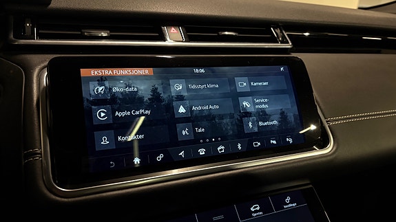 Land Rover Range Rover Velar 23 of 30