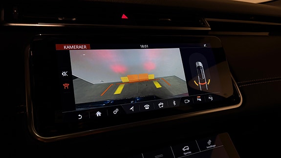 Land Rover Range Rover Velar 21 of 30