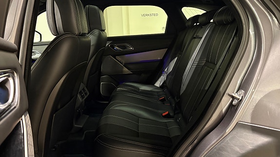 Land Rover Range Rover Velar 27 of 30