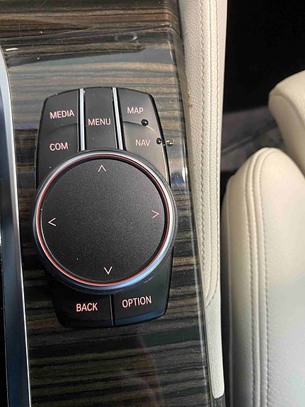 BMW 530i 18 of 28