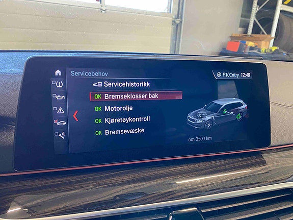 BMW 530i 24 of 28