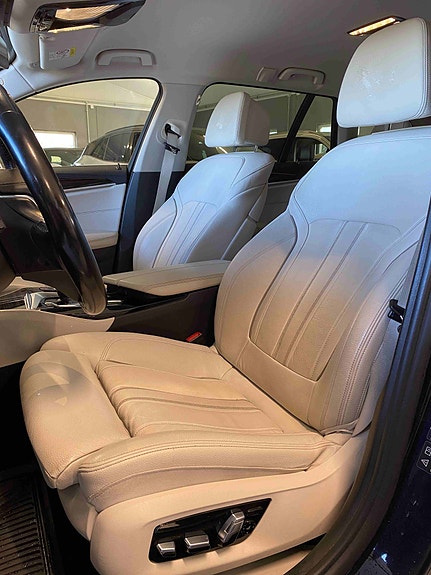 BMW 530i 10 of 28