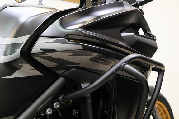 VOGE DS 625 X 8 of 30