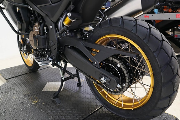VOGE DS 625 X 17 of 30