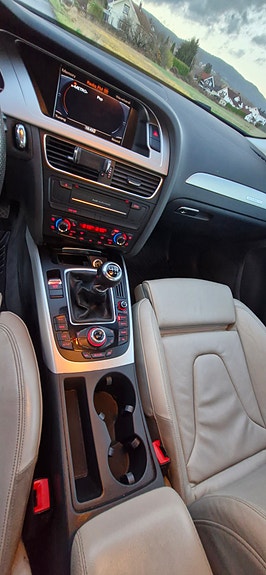 Audi A4 allroad 9 of 9