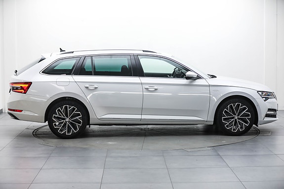 Skoda Superb 4 of 5