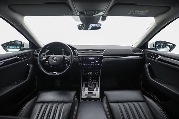 Skoda Superb 14 of 30