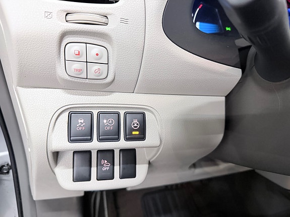 Nissan Leaf 23 of 30