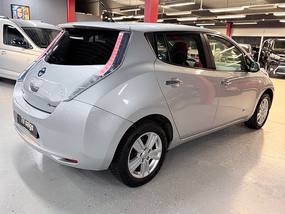 Nissan Leaf 6 of 30