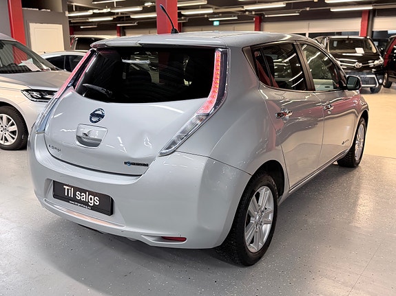 Nissan Leaf 7 of 30