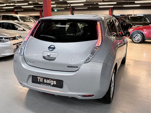Nissan Leaf 8 of 30