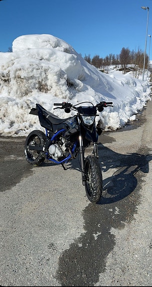 Yamaha WR 125 X 5 of 6