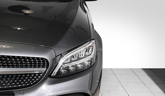 Mercedes-Benz C200 5 of 29