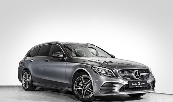 Mercedes-Benz C200 25 of 29