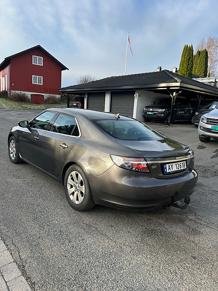 Saab 9-5 7 of 28