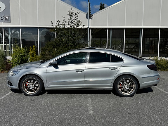 Volkswagen Passat CC 3 of 30