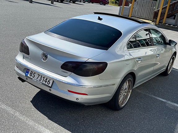 Volkswagen Passat CC 7 of 30