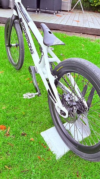 Product image 3 of 9