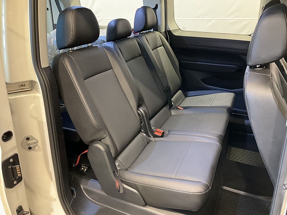 Volkswagen Caddy Maxi 8 of 22