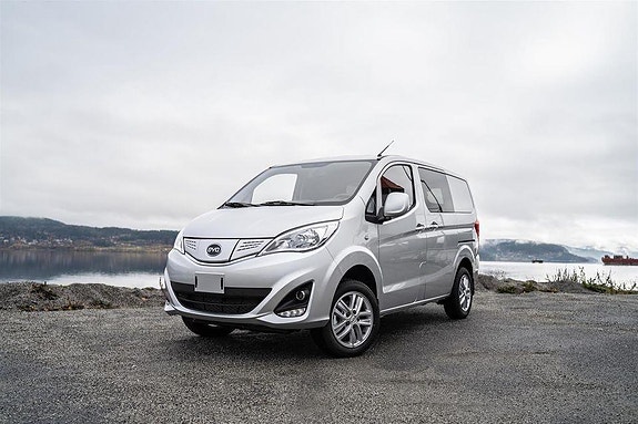 BYD T3 2 of 19