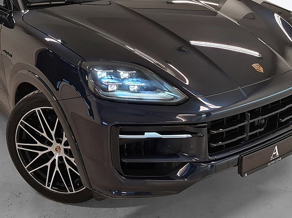 Porsche Cayenne Coupe 2 of 5