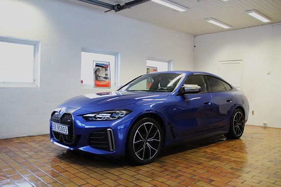 BMW i4 2 of 30