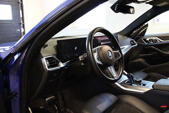 BMW i4 12 of 30