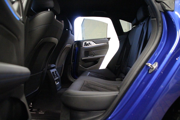 BMW i4 28 of 30