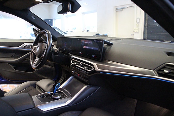 BMW i4 14 of 30
