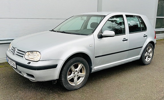 Volkswagen Golf IV 2 of 12