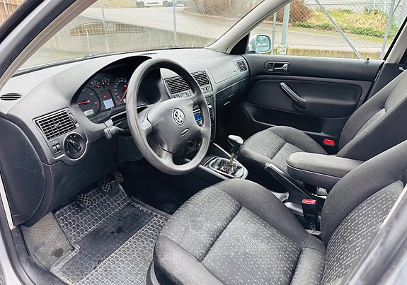 Volkswagen Golf IV 9 of 12