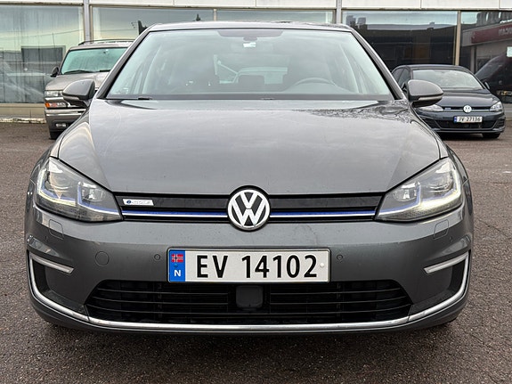 Volkswagen e-Golf VII 3 of 30