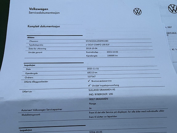 Volkswagen e-Golf VII 24 of 30