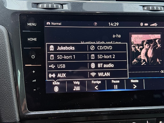 Volkswagen e-Golf VII 16 of 30