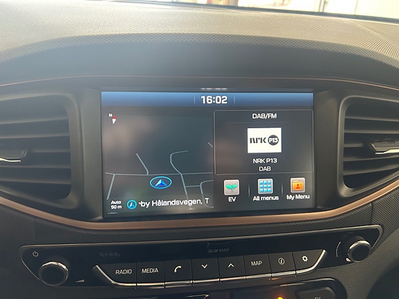 Hyundai IONIQ 16 of 18