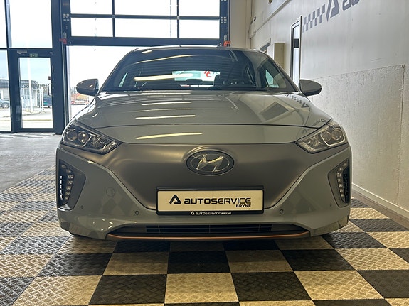Hyundai IONIQ 4 of 5