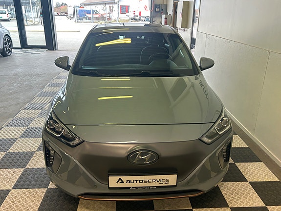 Hyundai IONIQ 5 of 5