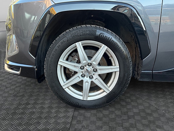 Toyota RAV4 Plug-in Hybrid 14 of 30