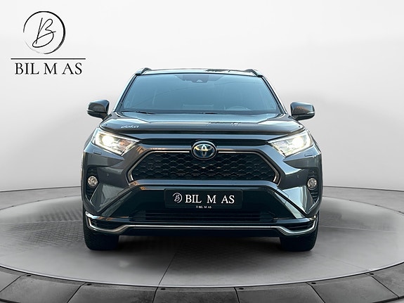 Toyota RAV4 Plug-in Hybrid 8 of 30