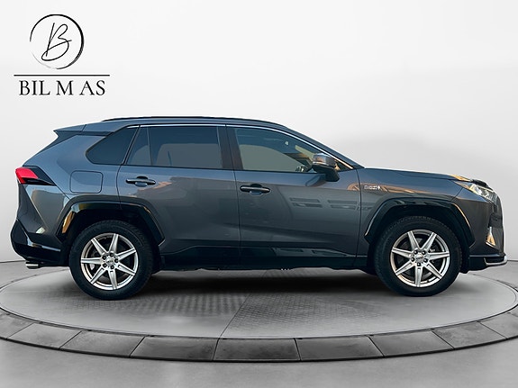 Toyota RAV4 Plug-in Hybrid 6 of 30