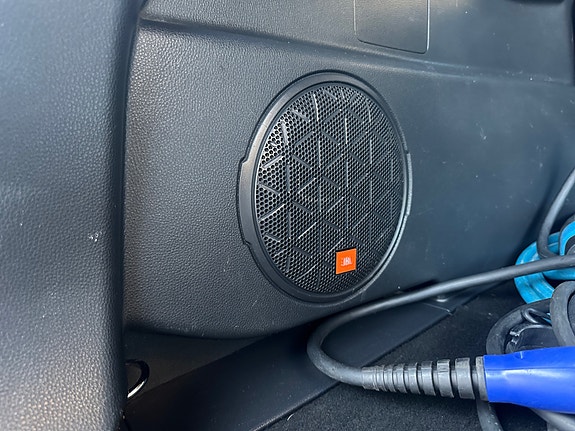 Toyota RAV4 Plug-in Hybrid 21 of 30