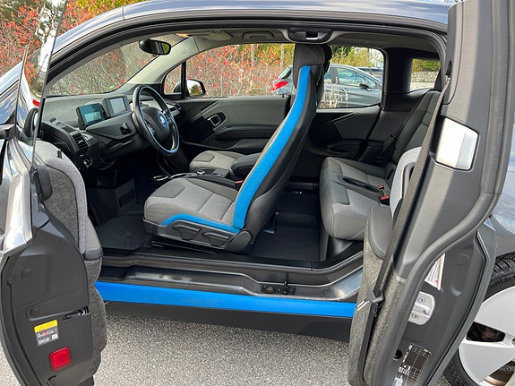 BMW i3 3 of 9