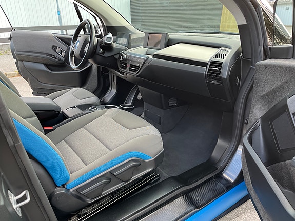 BMW i3 5 of 9