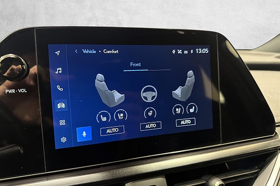 Lexus UX300e