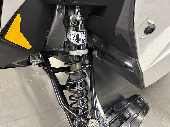 Polaris Polaris Titan 650 Nordic Pro 5 of 7