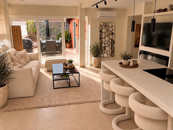 Flott penthouse med 3 soverom, 60 m² terrasser og utsikt over golfbanen
